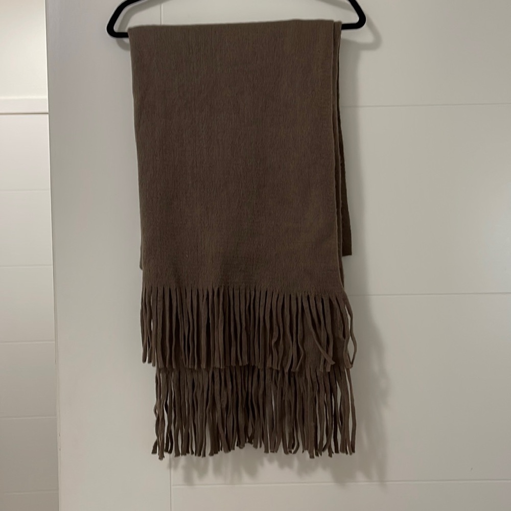 Gentle Fawn journey scarf